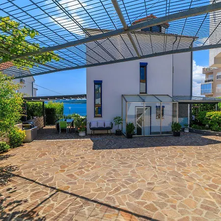 Appartement Nur 100 Meter Zum Mit Pool