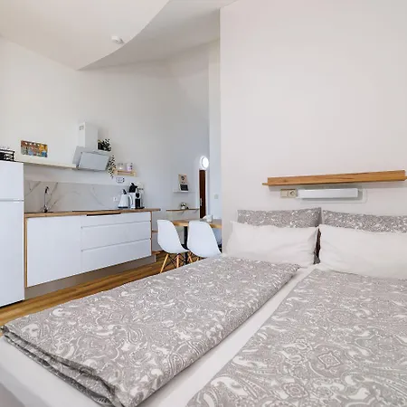 Nur 100 Meter Zum Mit Pool * Crikvenica