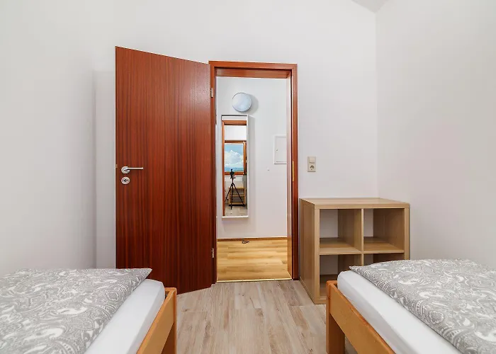 Nur 100 Meter Zum Mit Pool Crikvenica