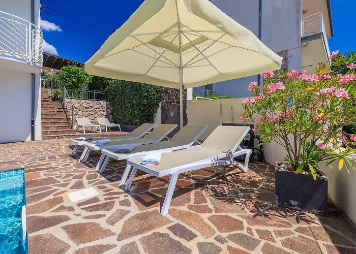 Nur 100 Meter Zum Mit Pool Crikvenica