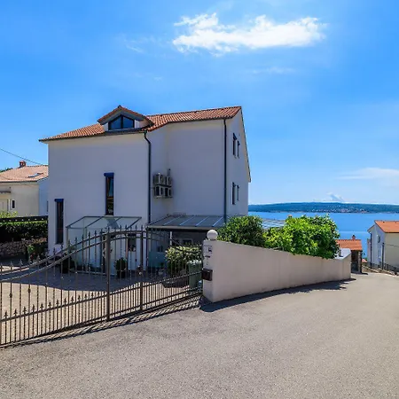 Nur 100 Meter Zum Mit Pool Apartamento Crikvenica