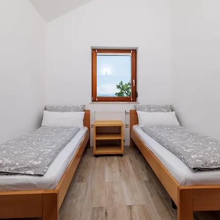 Nur 100 Meter Zum Mit Pool * Crikvenica