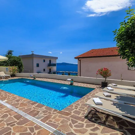 Nur 100 Meter Zum Mit Pool *